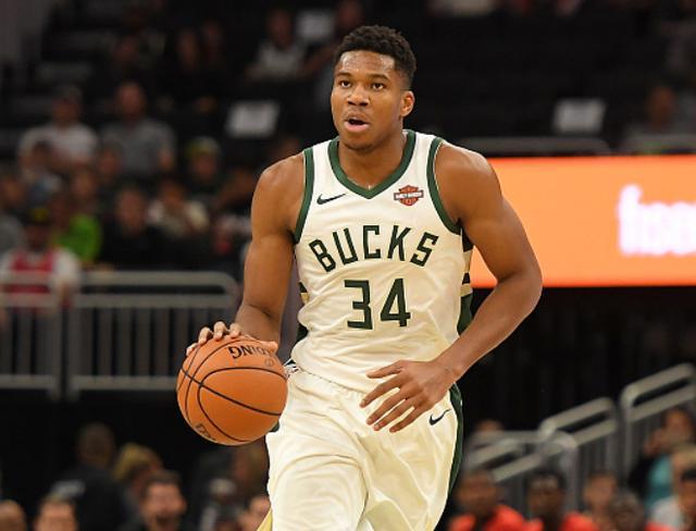 他被限制自 他被限制自