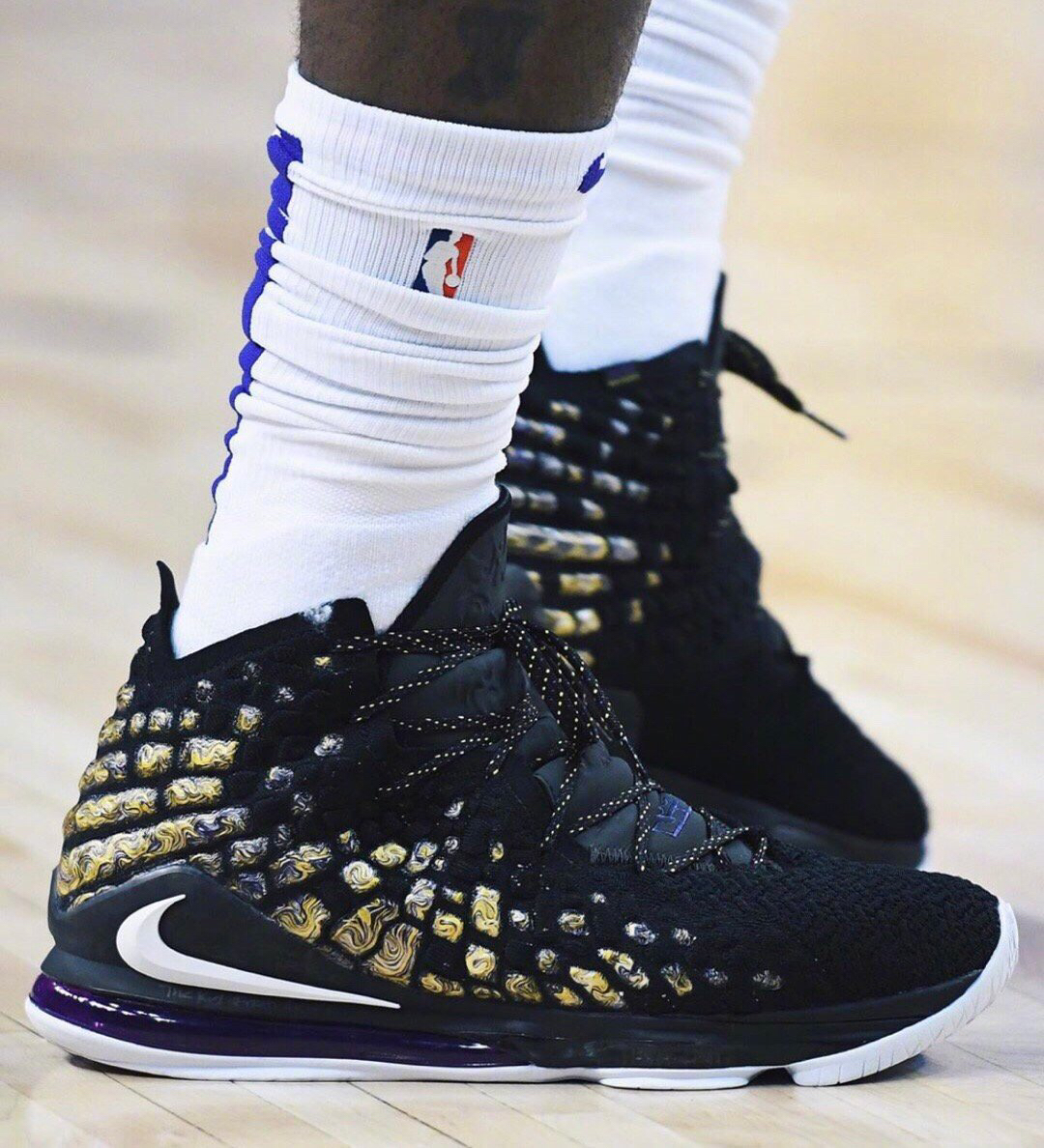 看似普通 看似普通