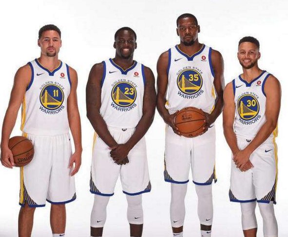 与更衣室价 与更衣室价